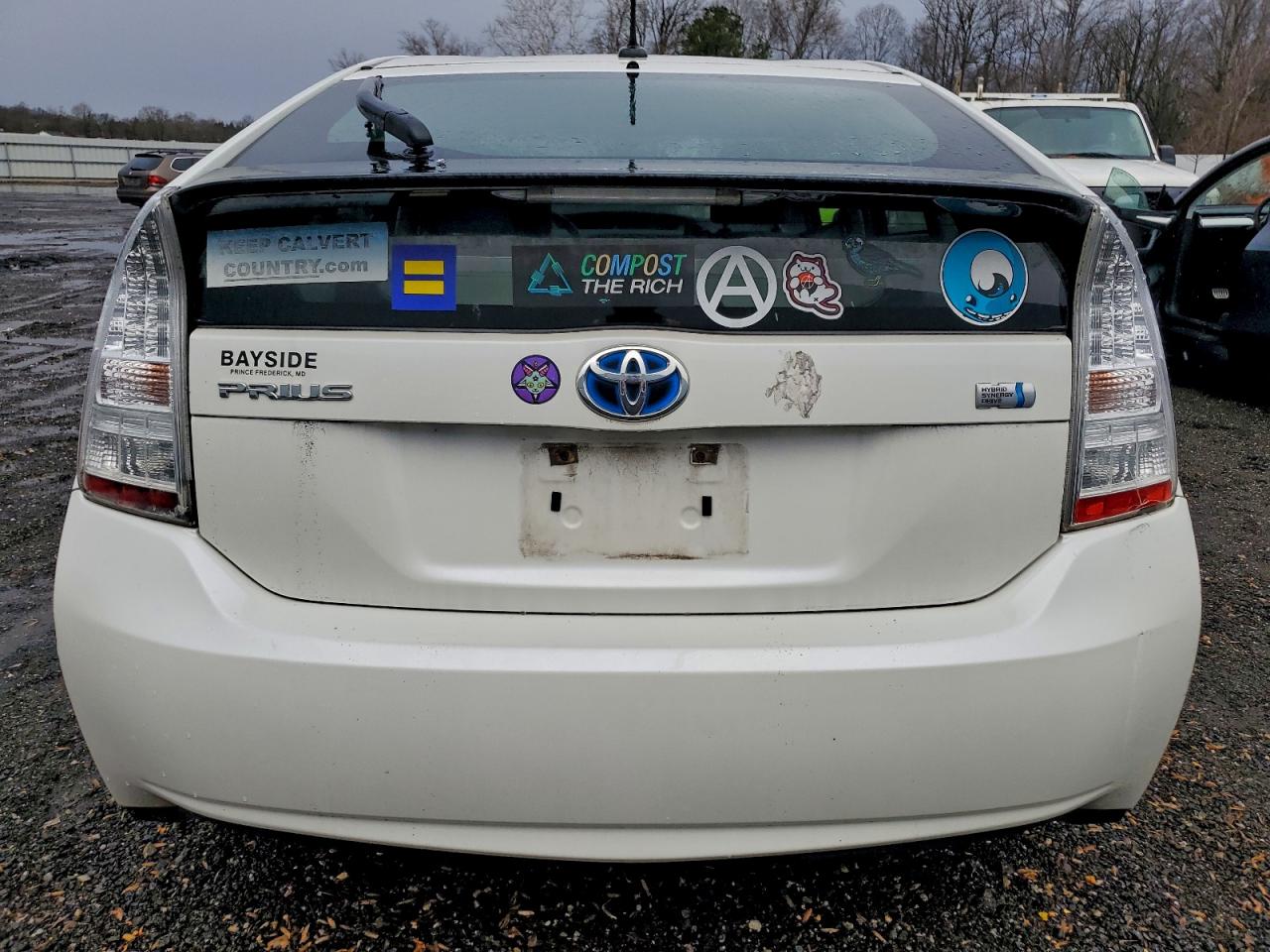 2010 TOYOTA PRIUS photo 6
