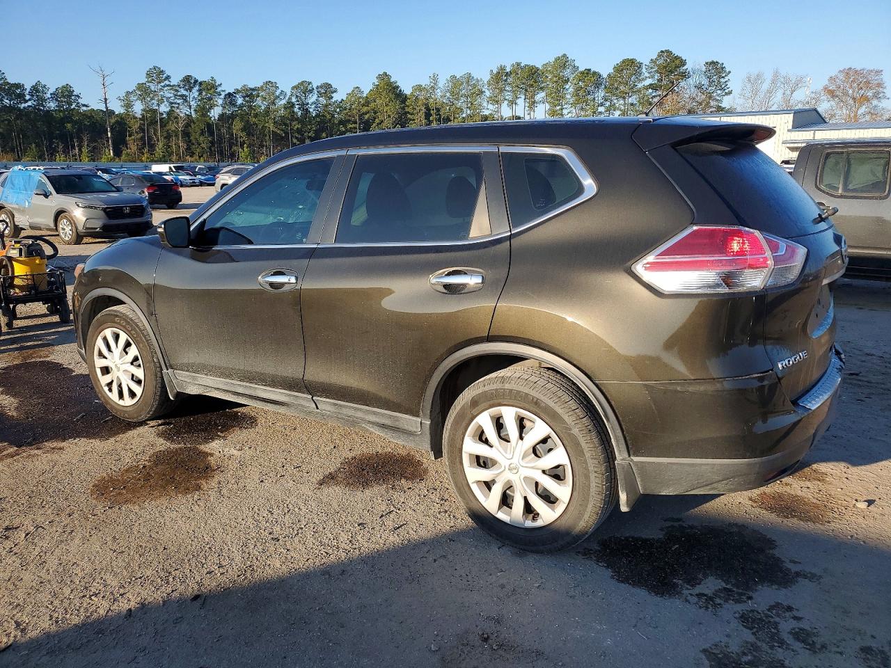 2014 NISSAN ROGUE S photo 2