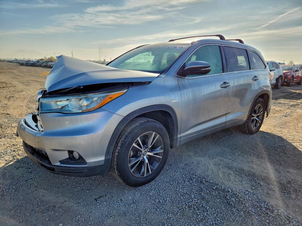2016 TOYOTA HIGHLANDER