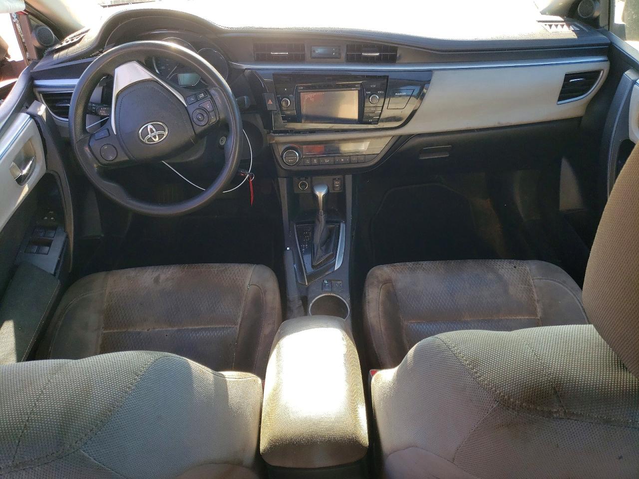 2015 TOYOTA COROLLA L photo 8