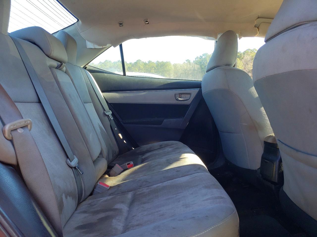 2015 TOYOTA COROLLA L photo 10
