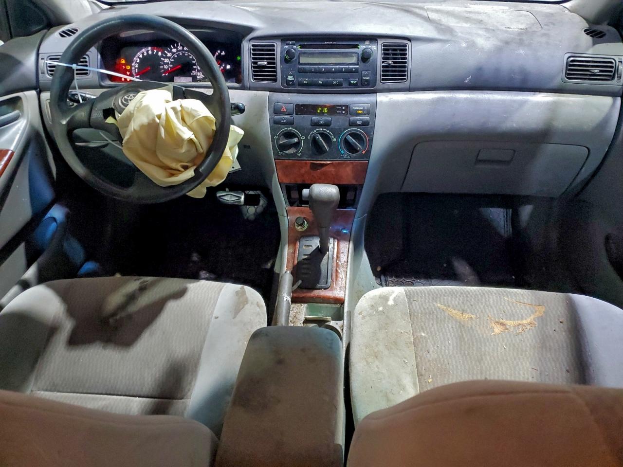 2008 TOYOTA COROLLA LE photo 8