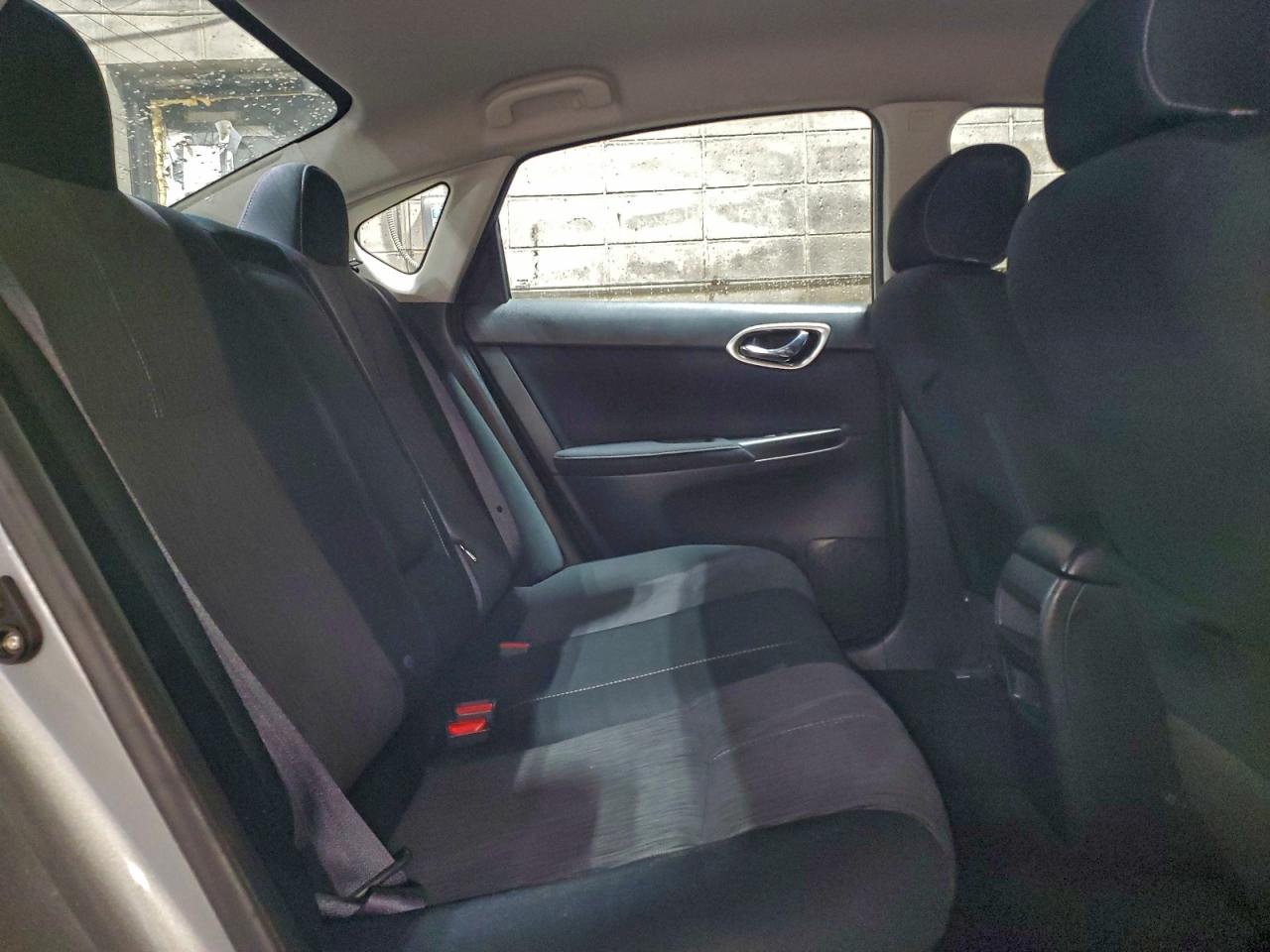 2014 NISSAN SENTRA S photo 10
