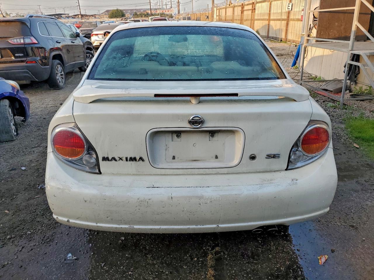 2003 NISSAN MAXIMA GLE photo 6