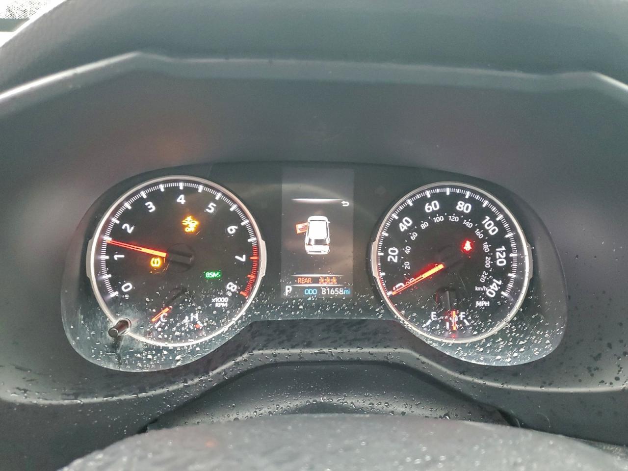 2021 TOYOTA RAV4 XLE photo 9