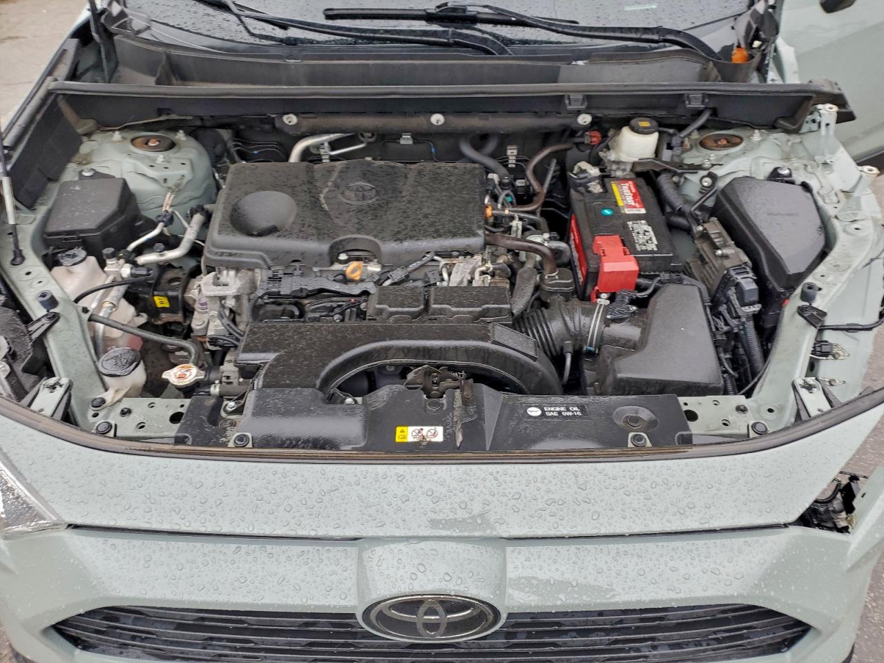 2021 TOYOTA RAV4 XLE photo 12