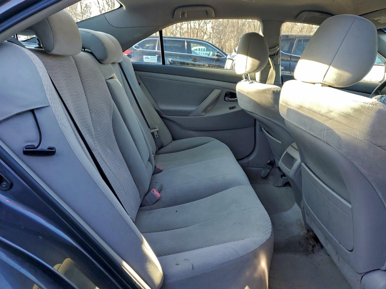 2011 TOYOTA CAMRY BASE photo 10
