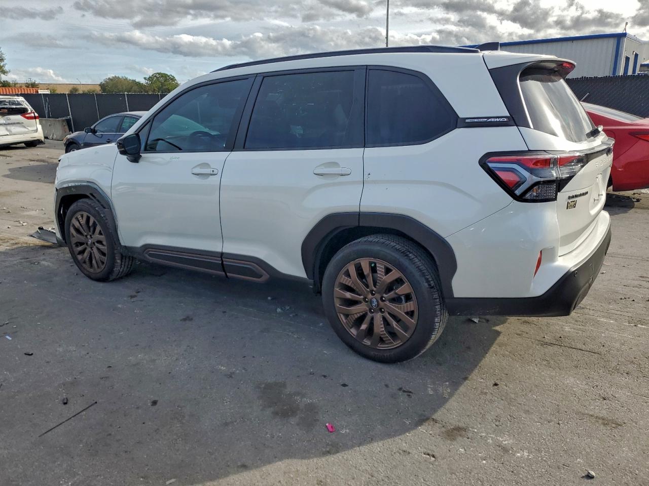 2025 SUBARU FORESTER SPORT photo 2