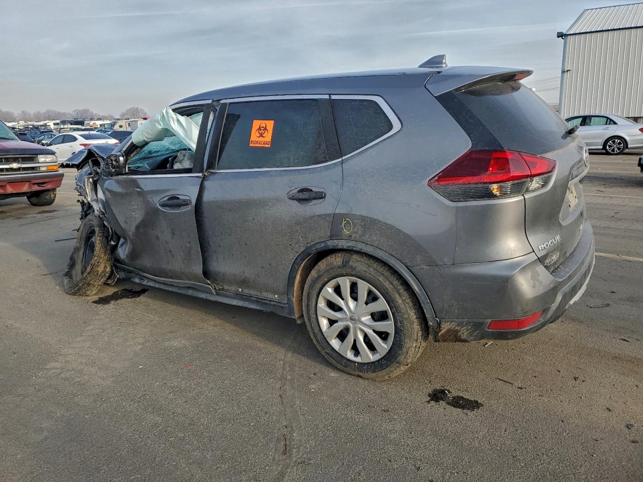 2020 NISSAN ROGUE S photo 2