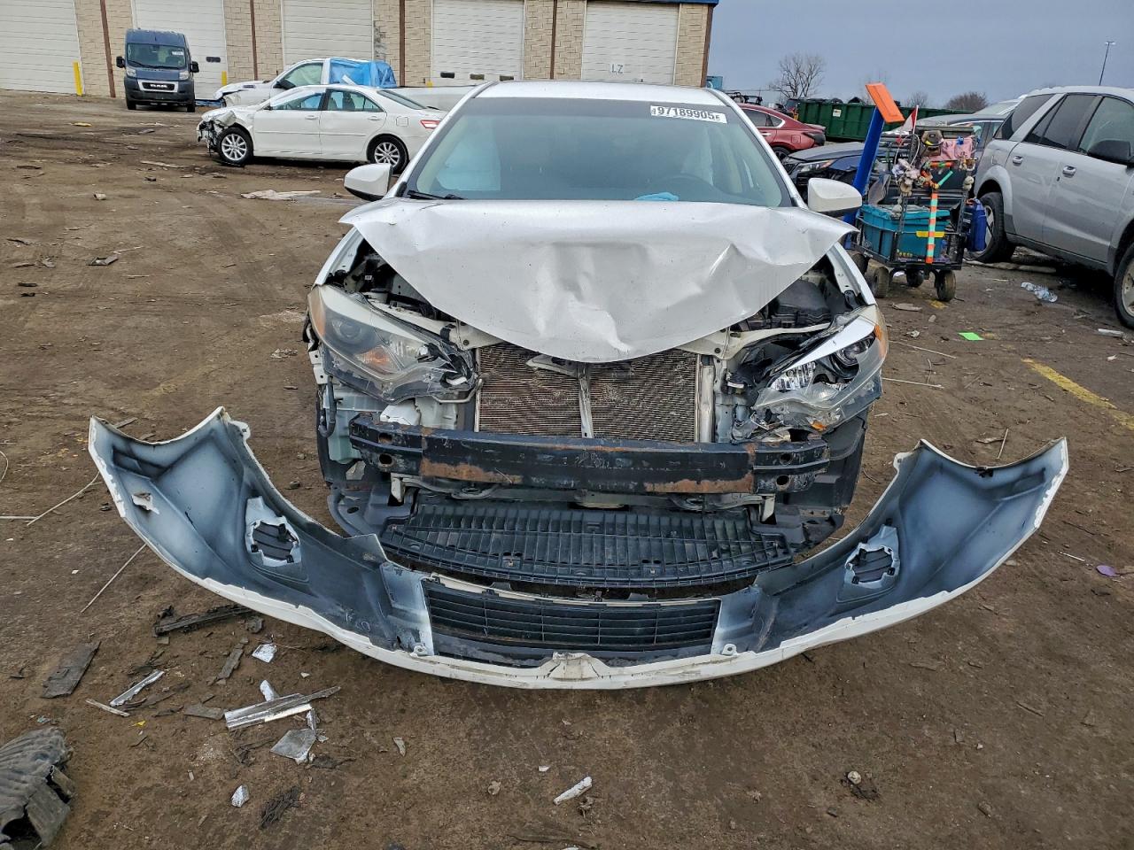 2015 TOYOTA COROLLA L photo 13