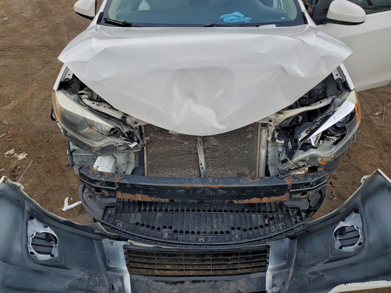 2015 TOYOTA COROLLA L photo 31