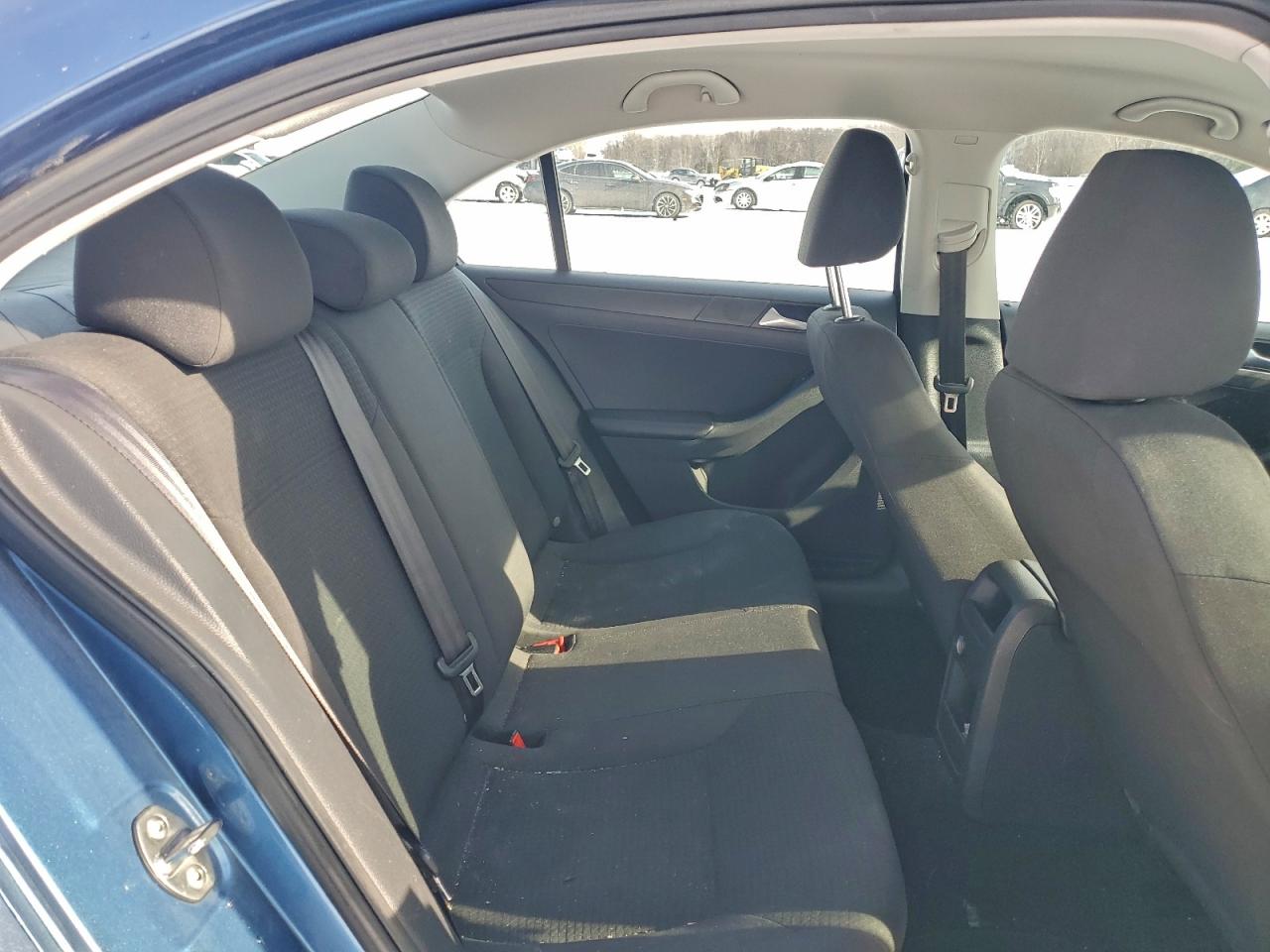 2015 VOLKSWAGEN JETTA BASE photo 10