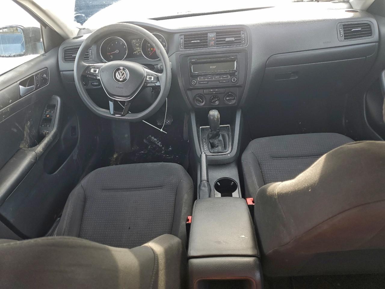 2015 VOLKSWAGEN JETTA BASE photo 8