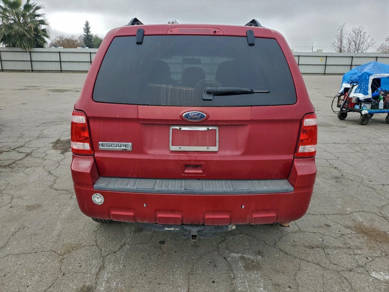 2010 FORD ESCAPE XLT photo 6