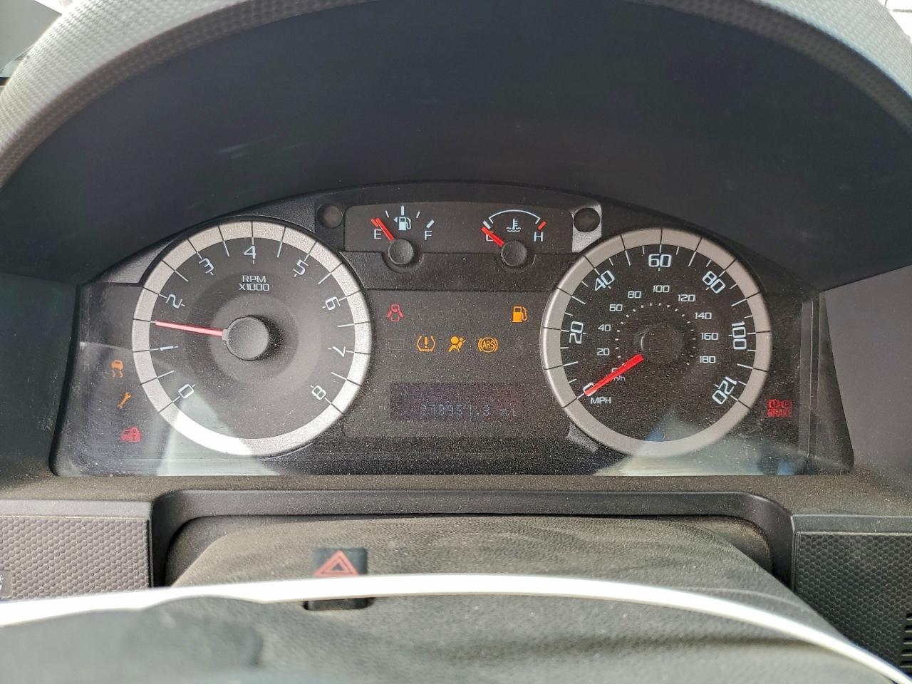 2010 FORD ESCAPE XLT photo 9