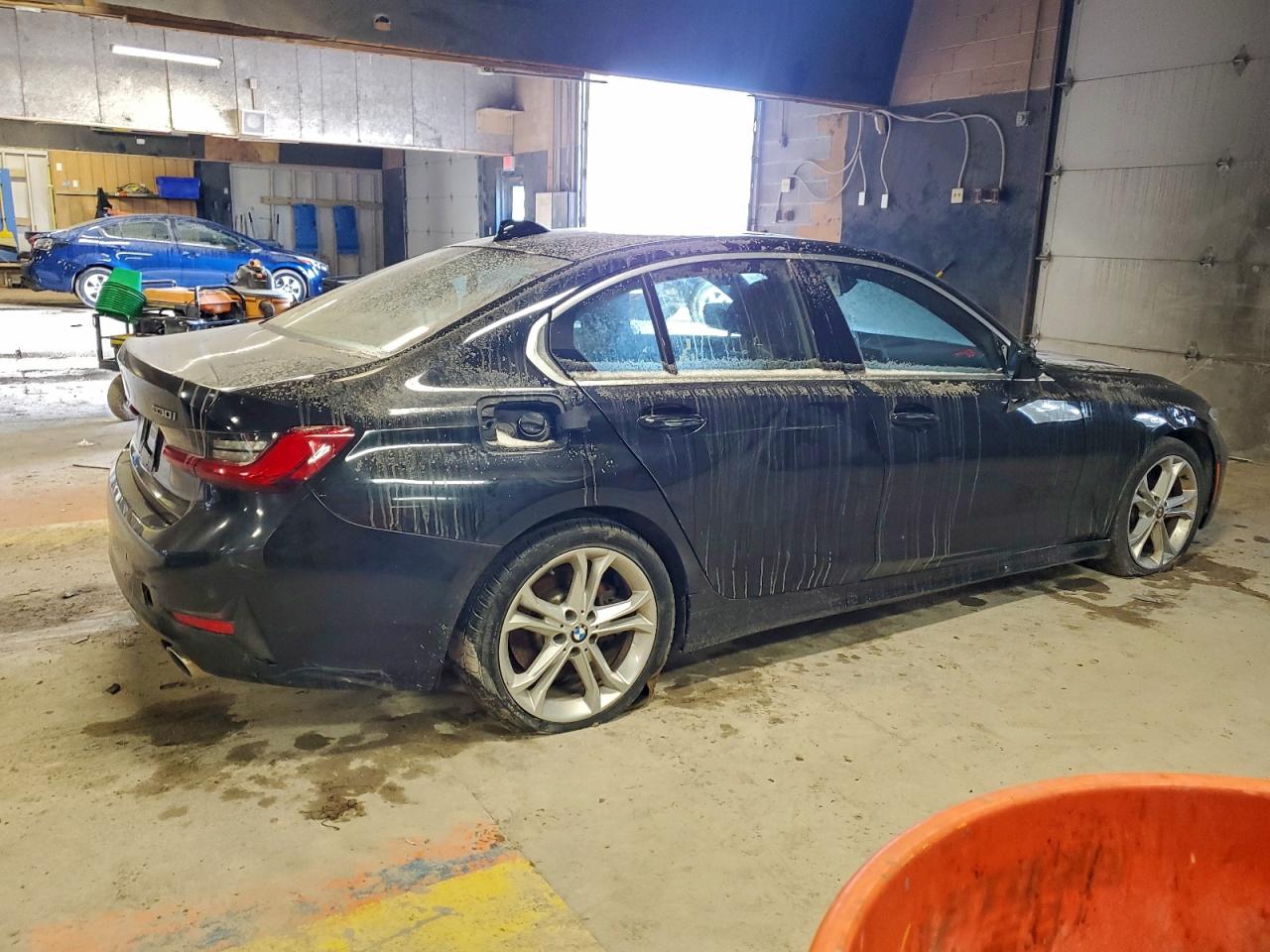 2020 BMW 330XI photo 3