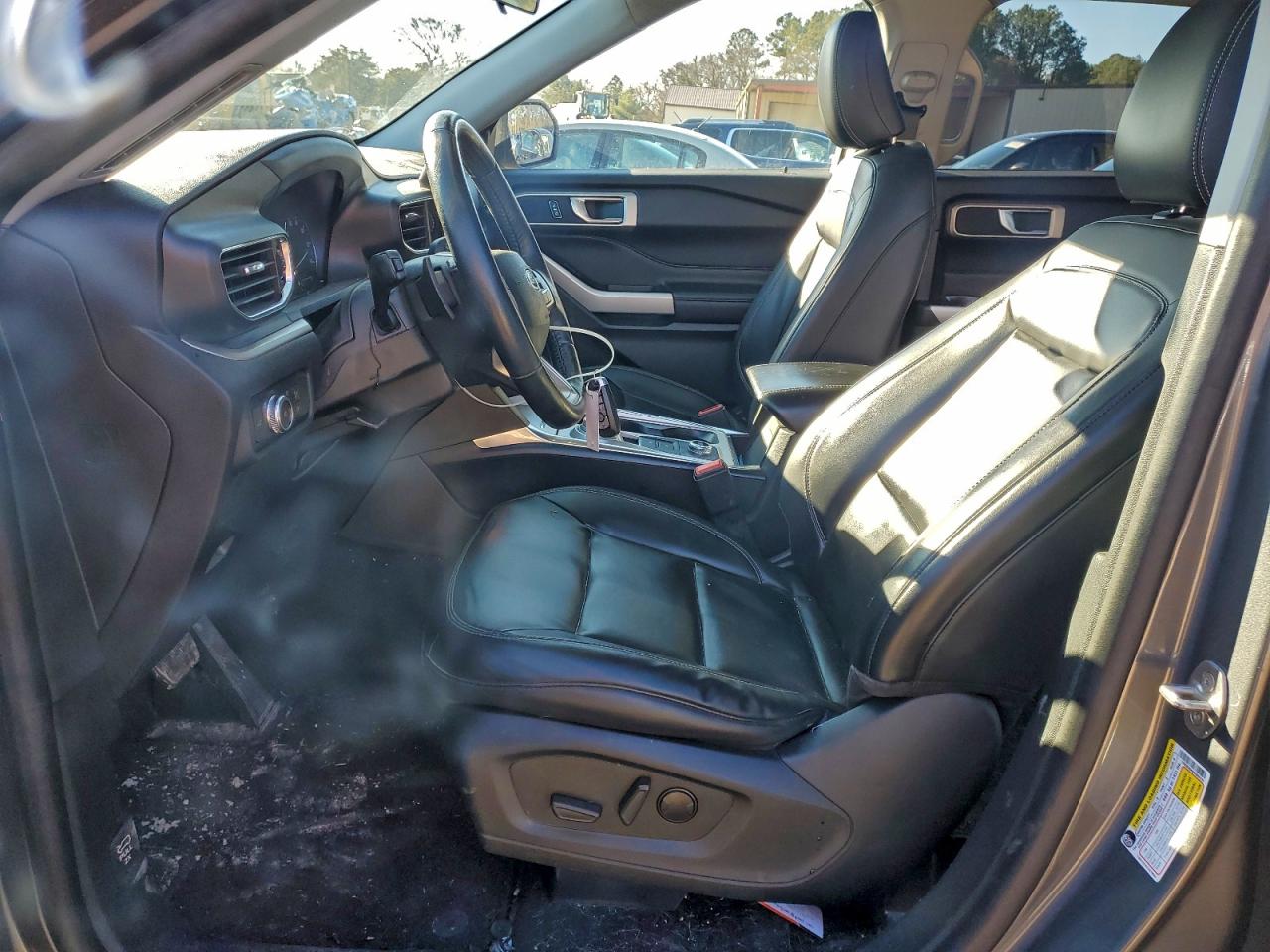 2021 FORD EXPLORER XLT photo 7