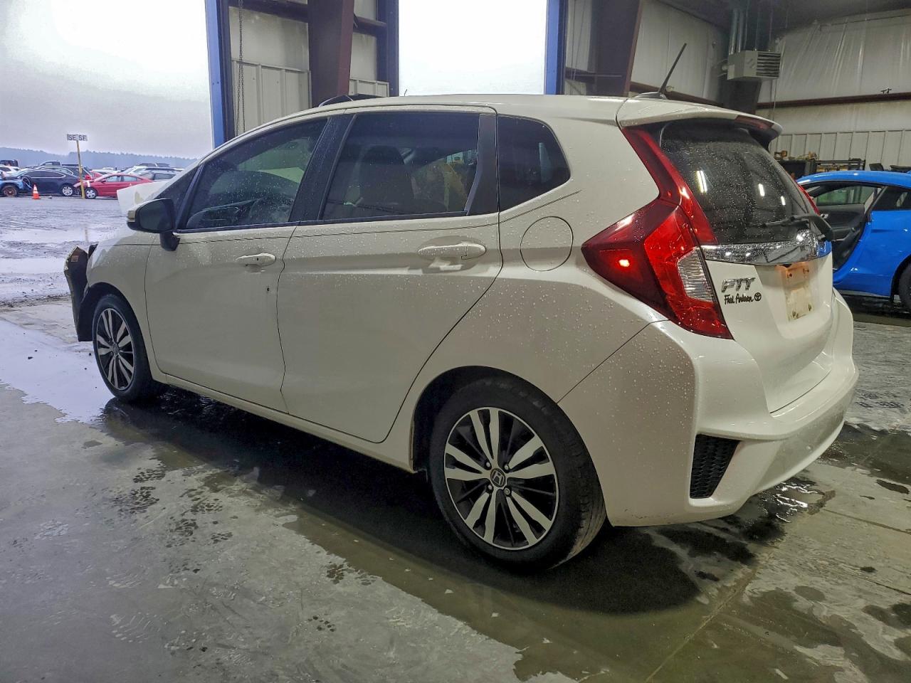 2017 HONDA FIT EX photo 2