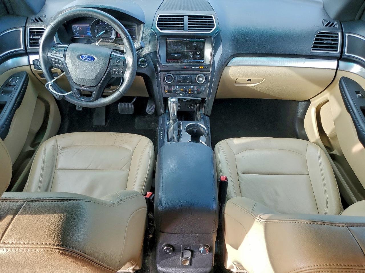 2016 FORD EXPLORER XLT photo 8