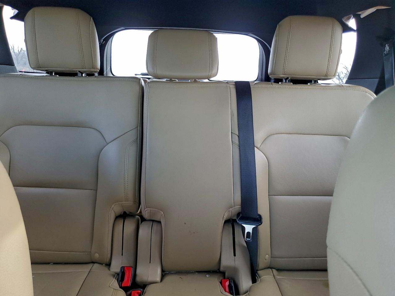 2016 FORD EXPLORER XLT photo 10