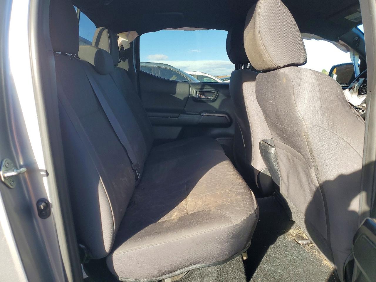 2017 TOYOTA TACOMA DOUBLE CAB photo 10