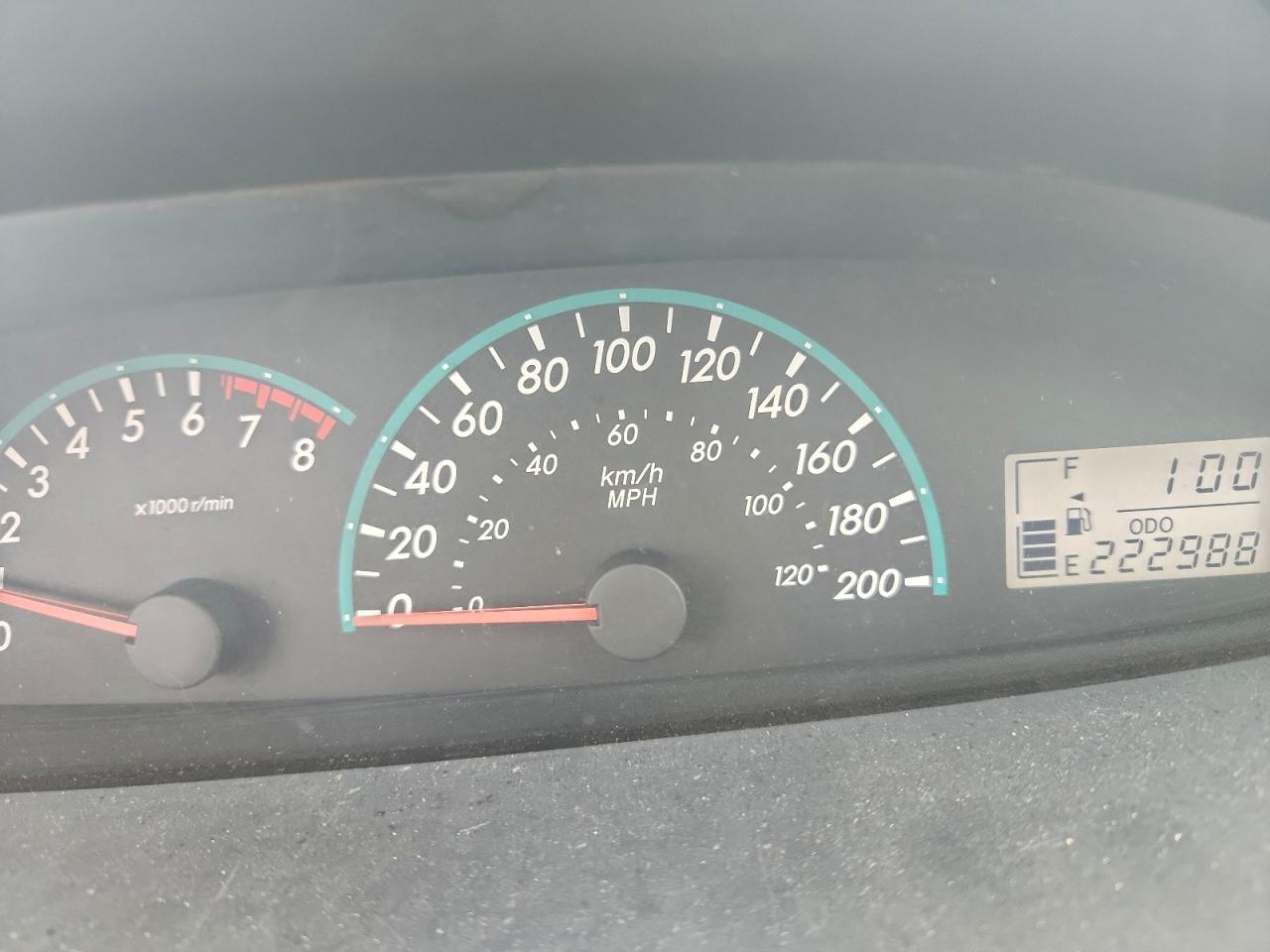 2010 TOYOTA YARIS photo 9