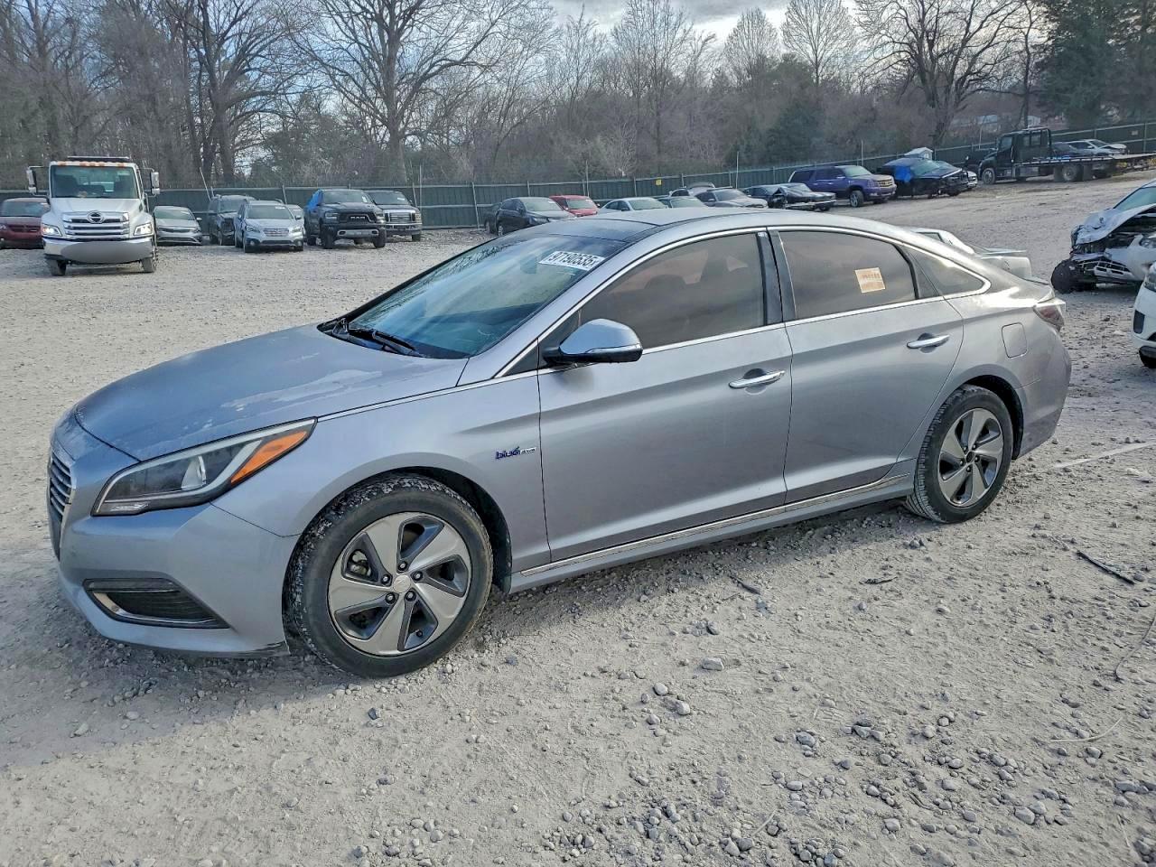 2016 HYUNDAI SONATA