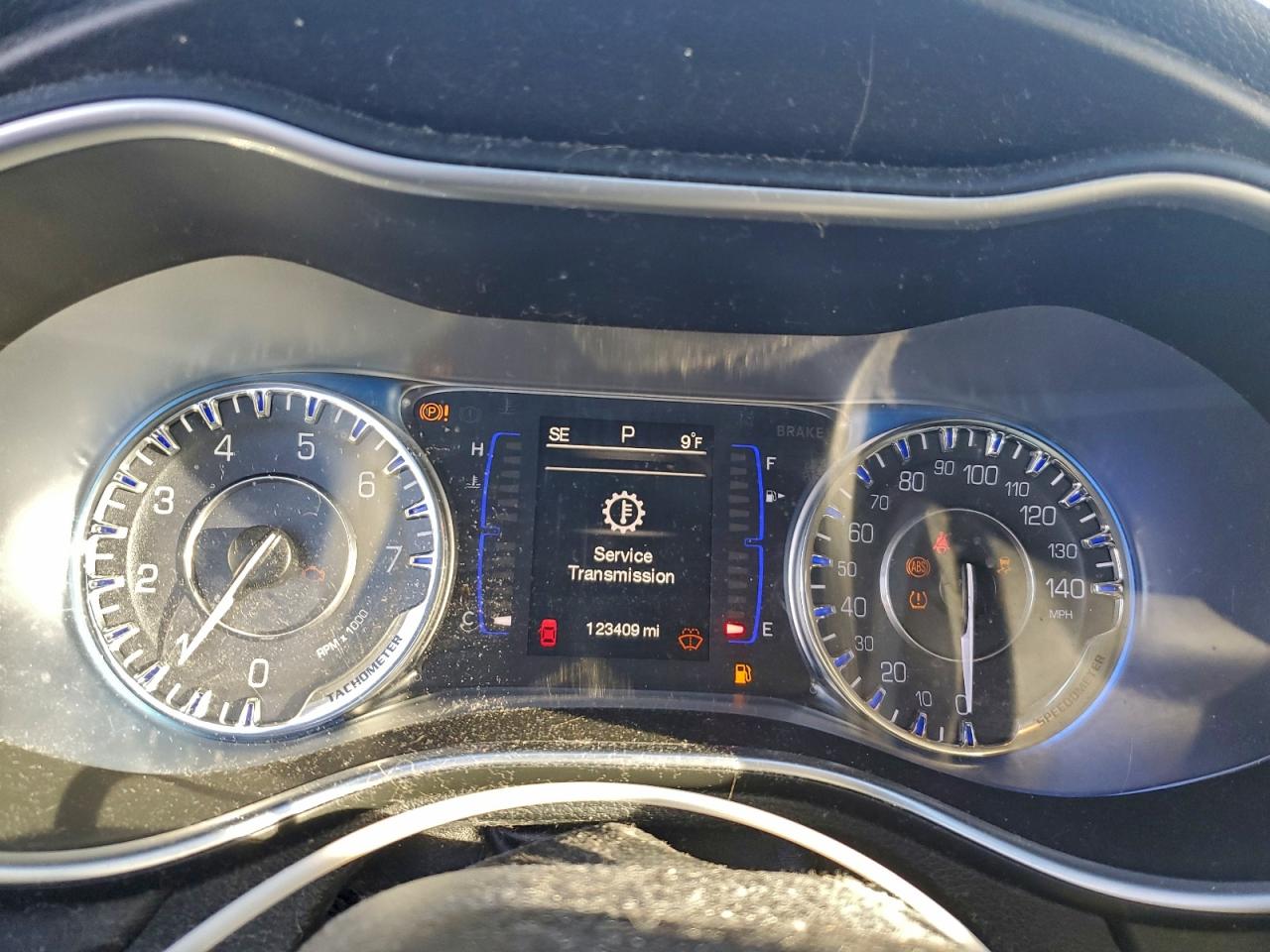 2015 CHRYSLER 200 LIMITED photo 9