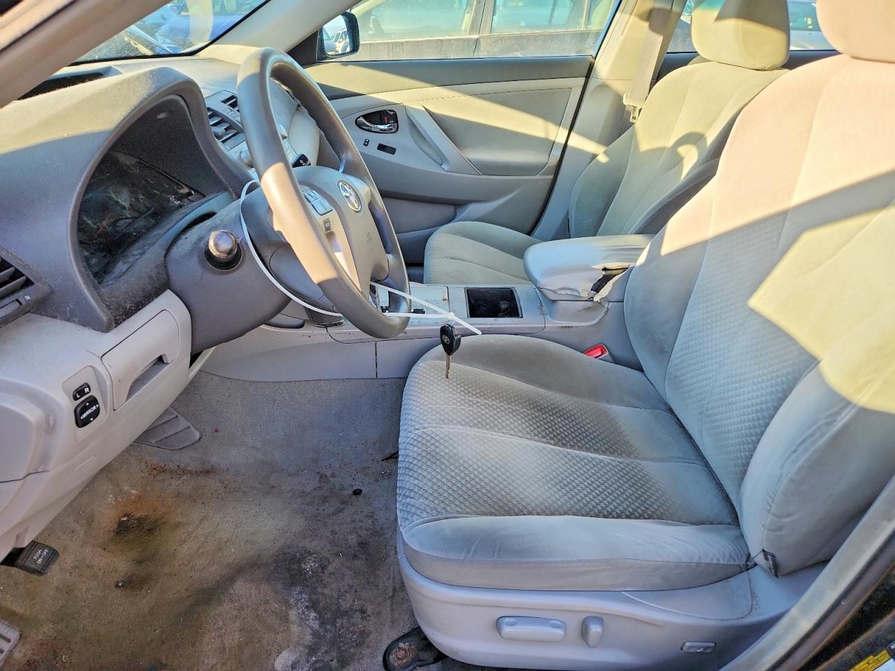 2007 TOYOTA CAMRY LE photo 7