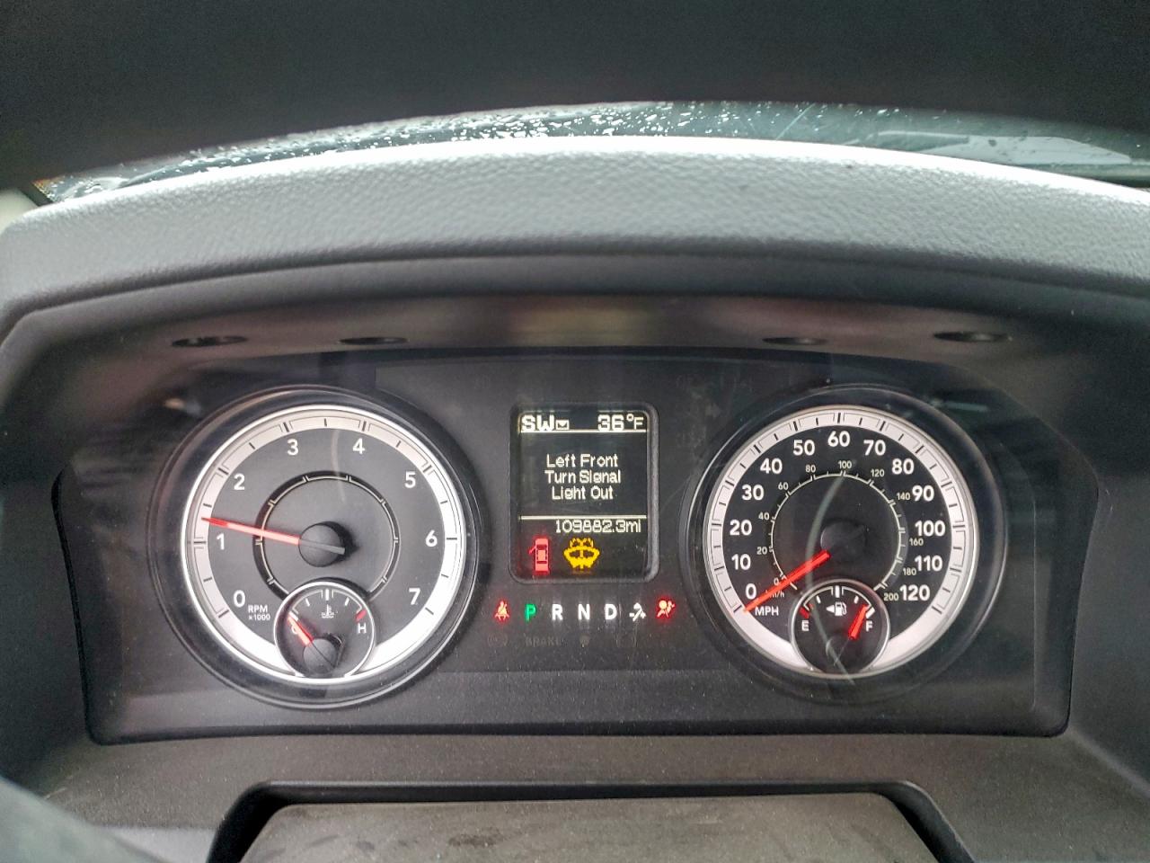 2016 RAM 1500 ST photo 9