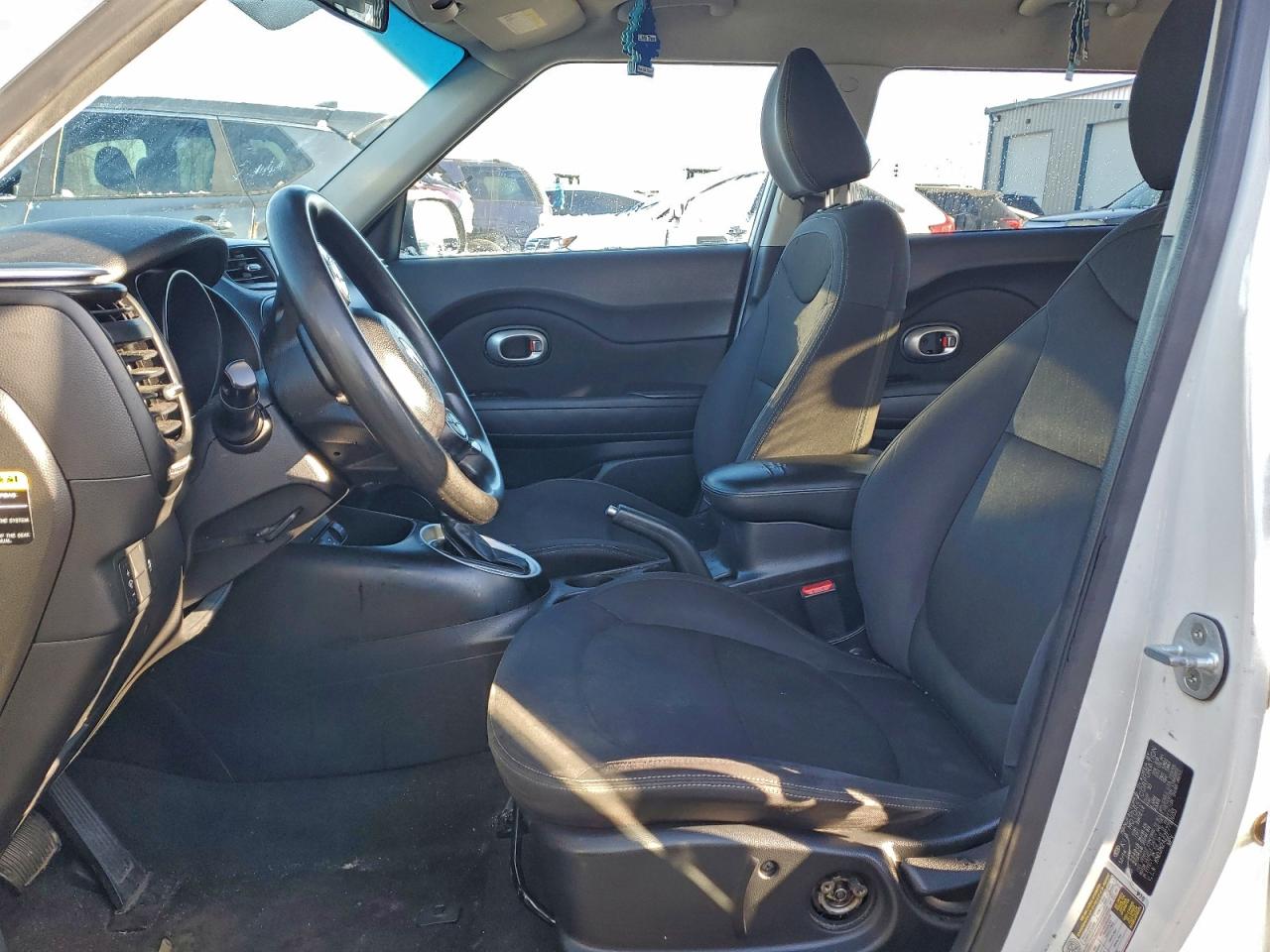 2015 KIA SOUL photo 7