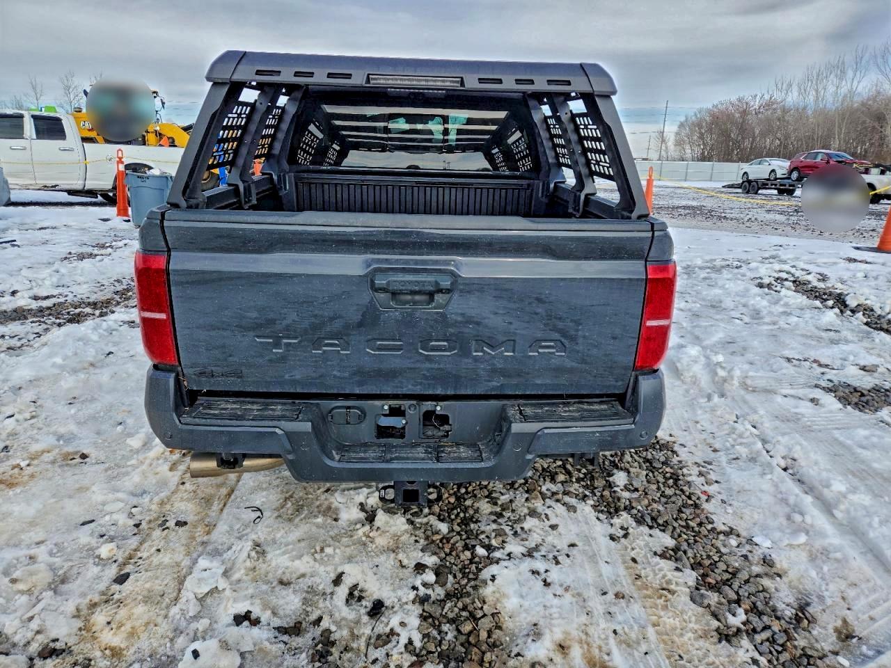 2024 TOYOTA TACOMA DOUBLE CAB photo 6