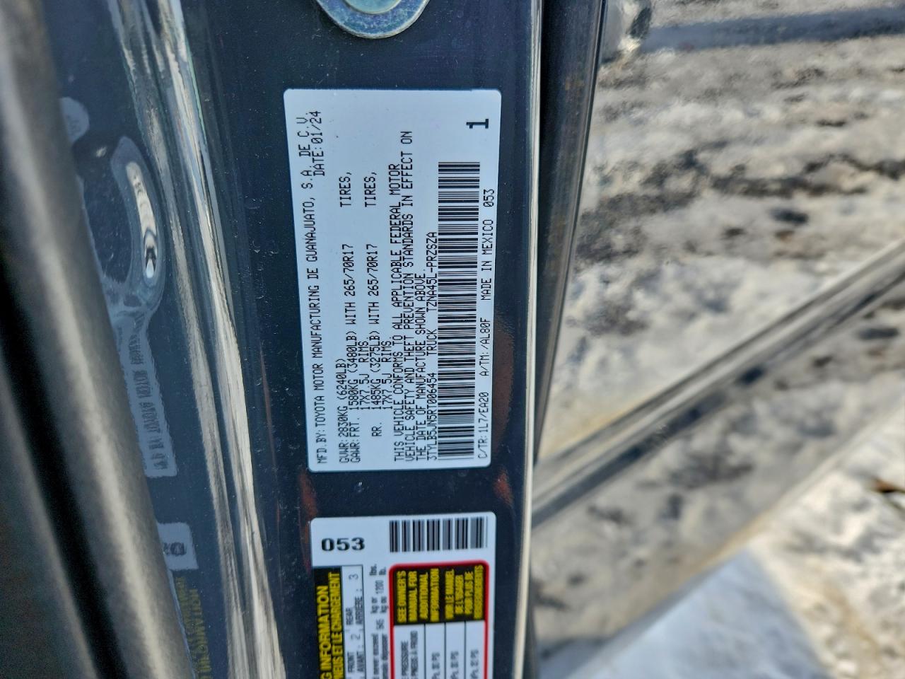 2024 TOYOTA TACOMA DOUBLE CAB photo 12