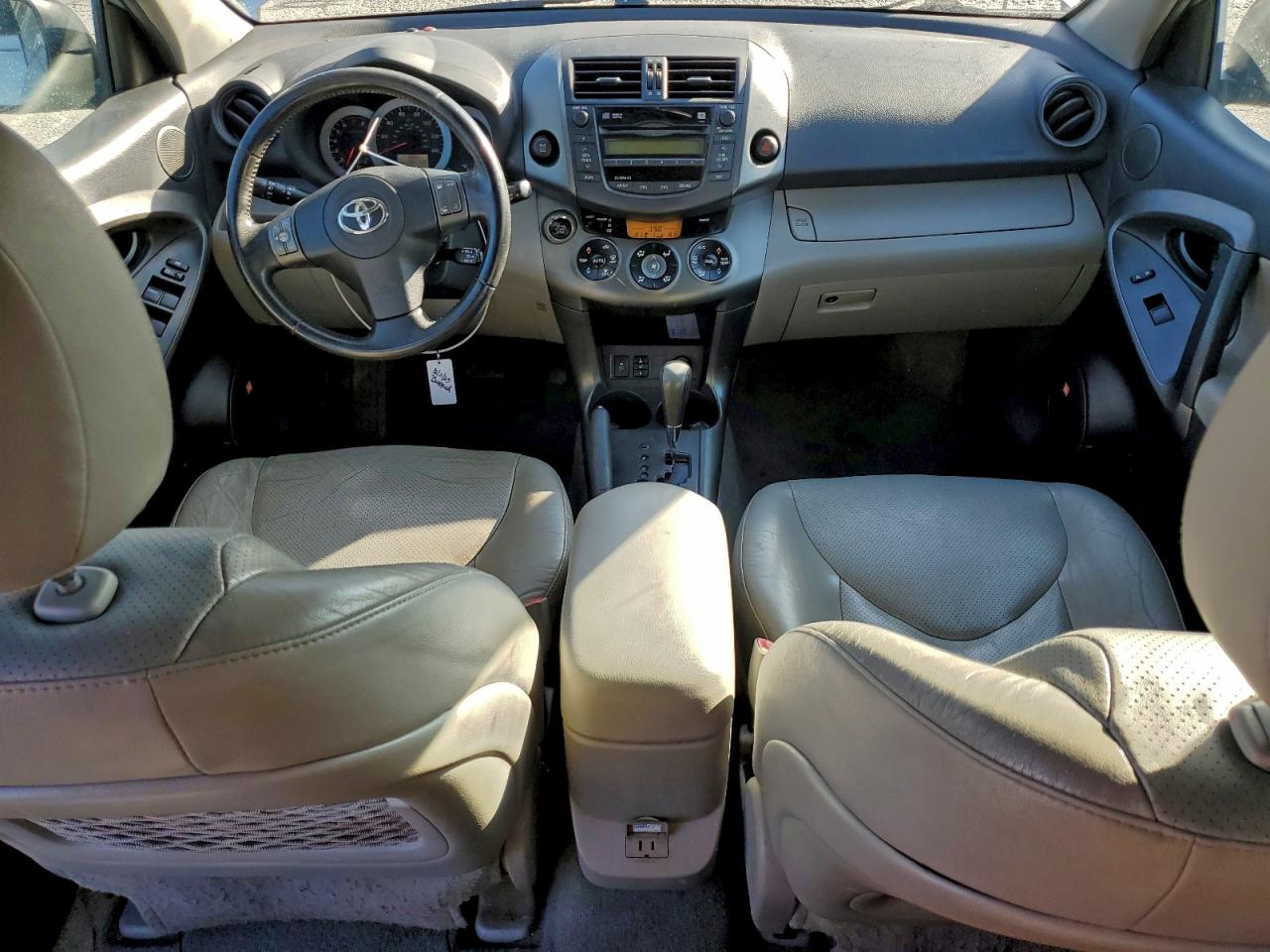 2011 TOYOTA RAV4 LIMITED photo 8