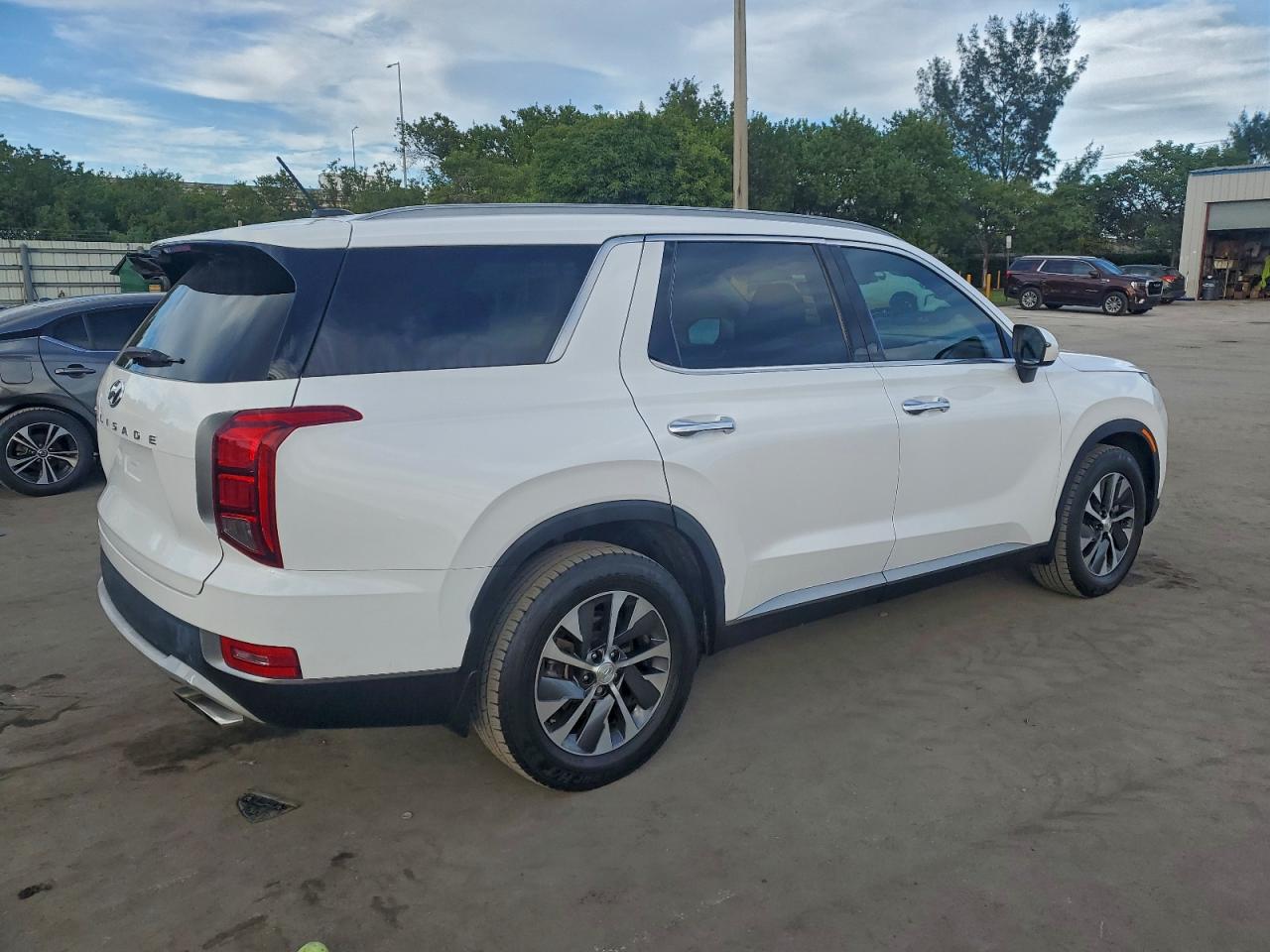 2020 HYUNDAI PALISADE SEL photo 3
