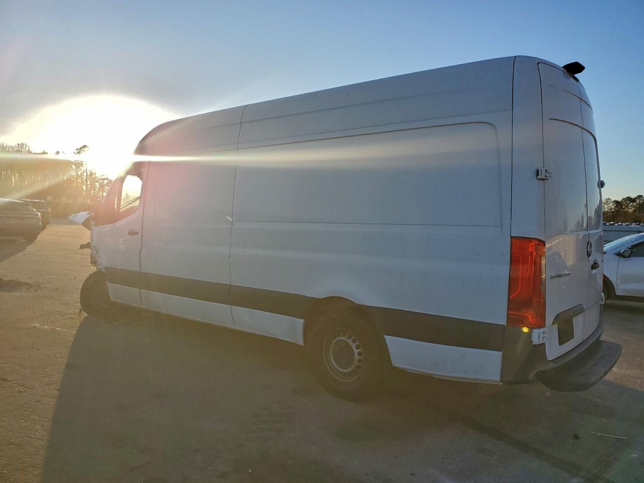 2020 MERCEDES-BENZ SPRINTER 2500 photo 2