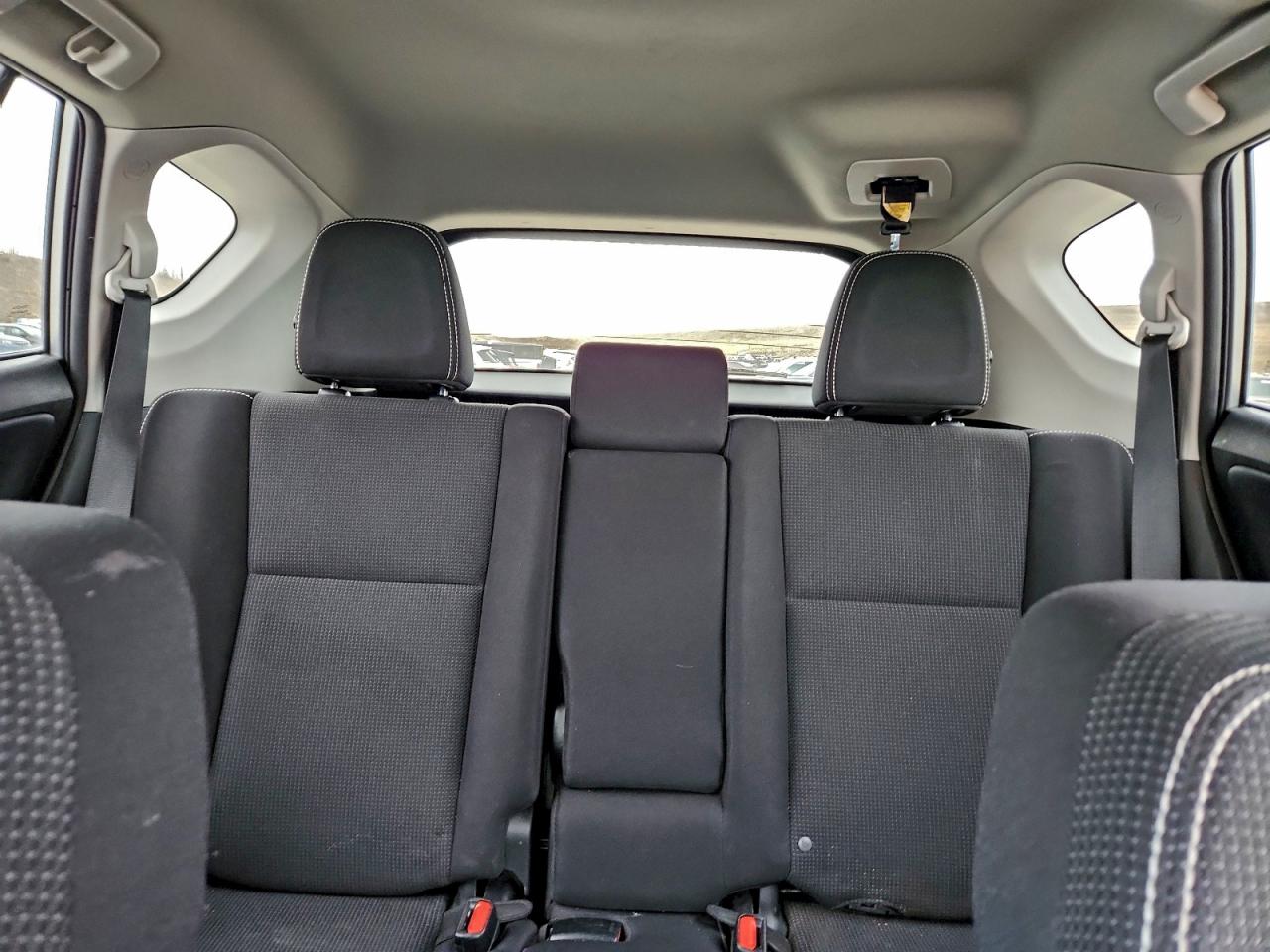 2016 TOYOTA RAV4 XLE photo 10