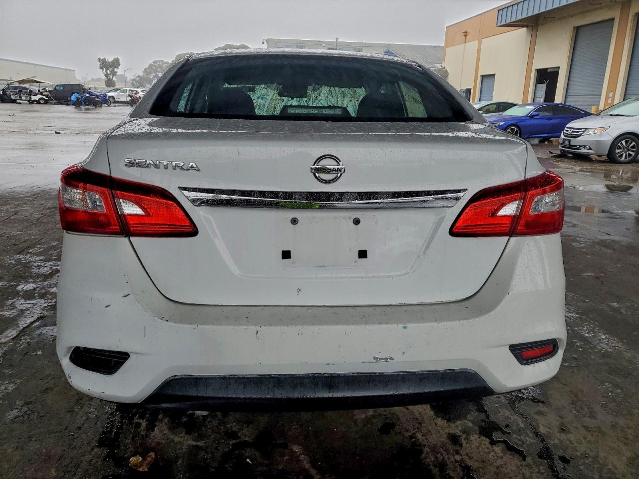 2016 NISSAN SENTRA S photo 6