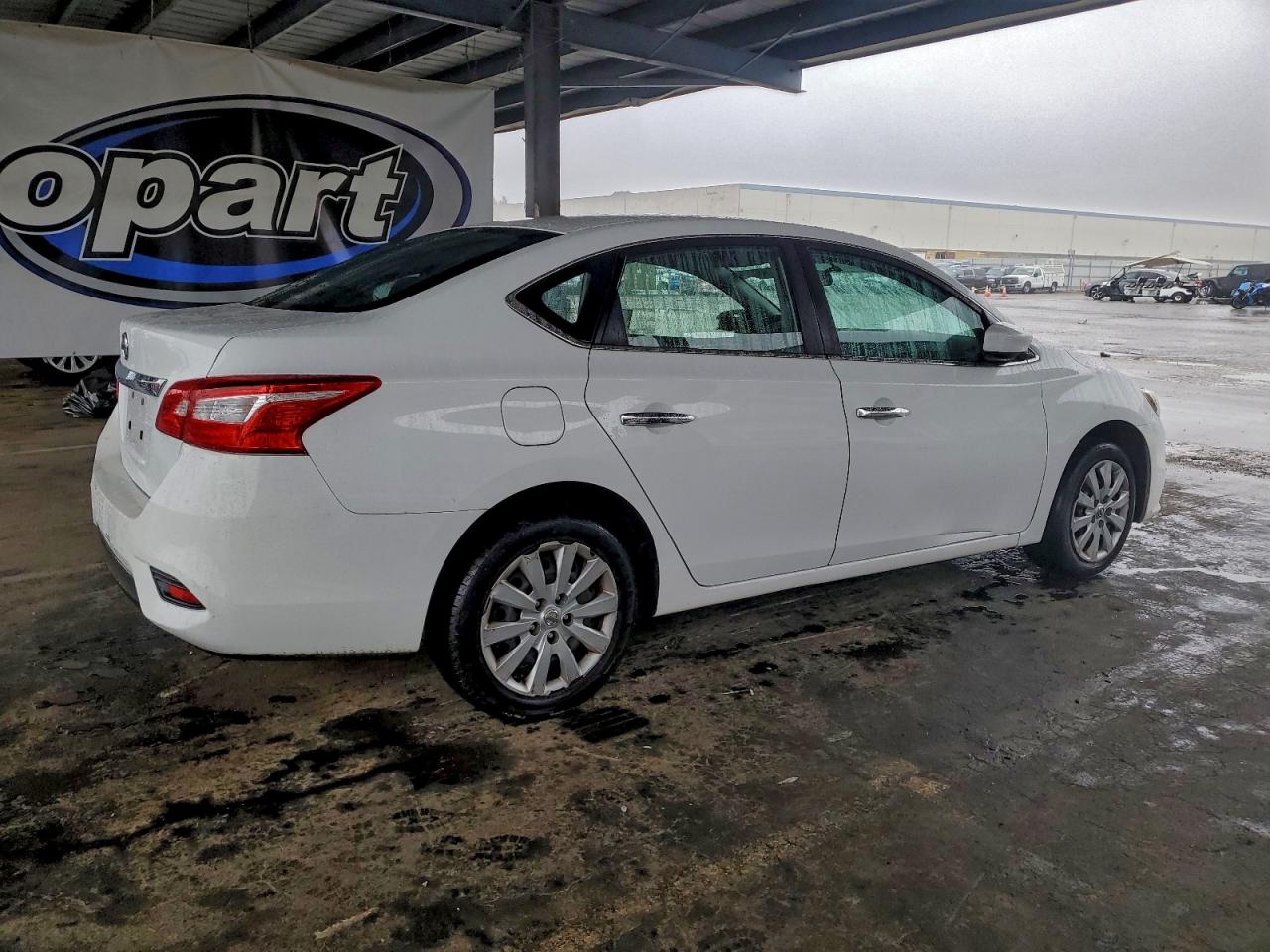 2016 NISSAN SENTRA S photo 3