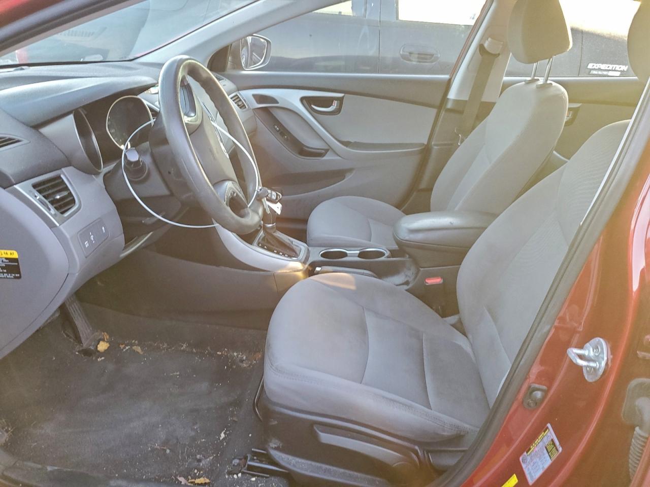 2015 HYUNDAI ELANTRA SE photo 7
