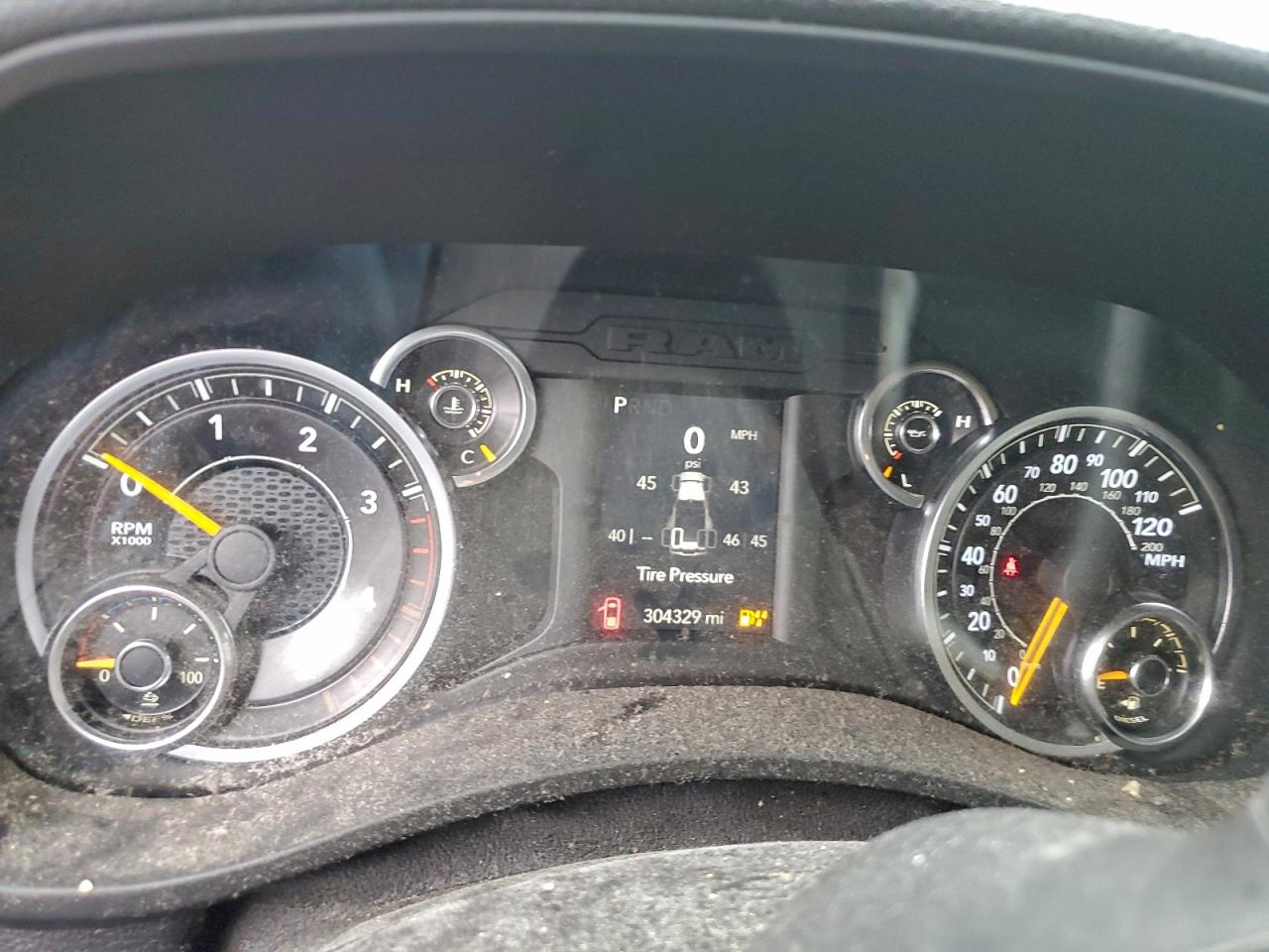 2019 RAM 3500 TRADESMAN photo 9