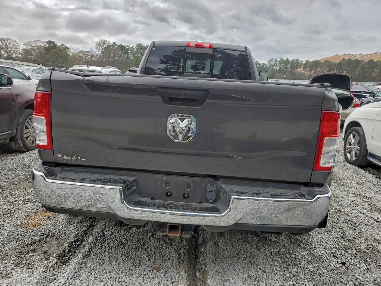 2019 RAM 3500 TRADESMAN photo 6