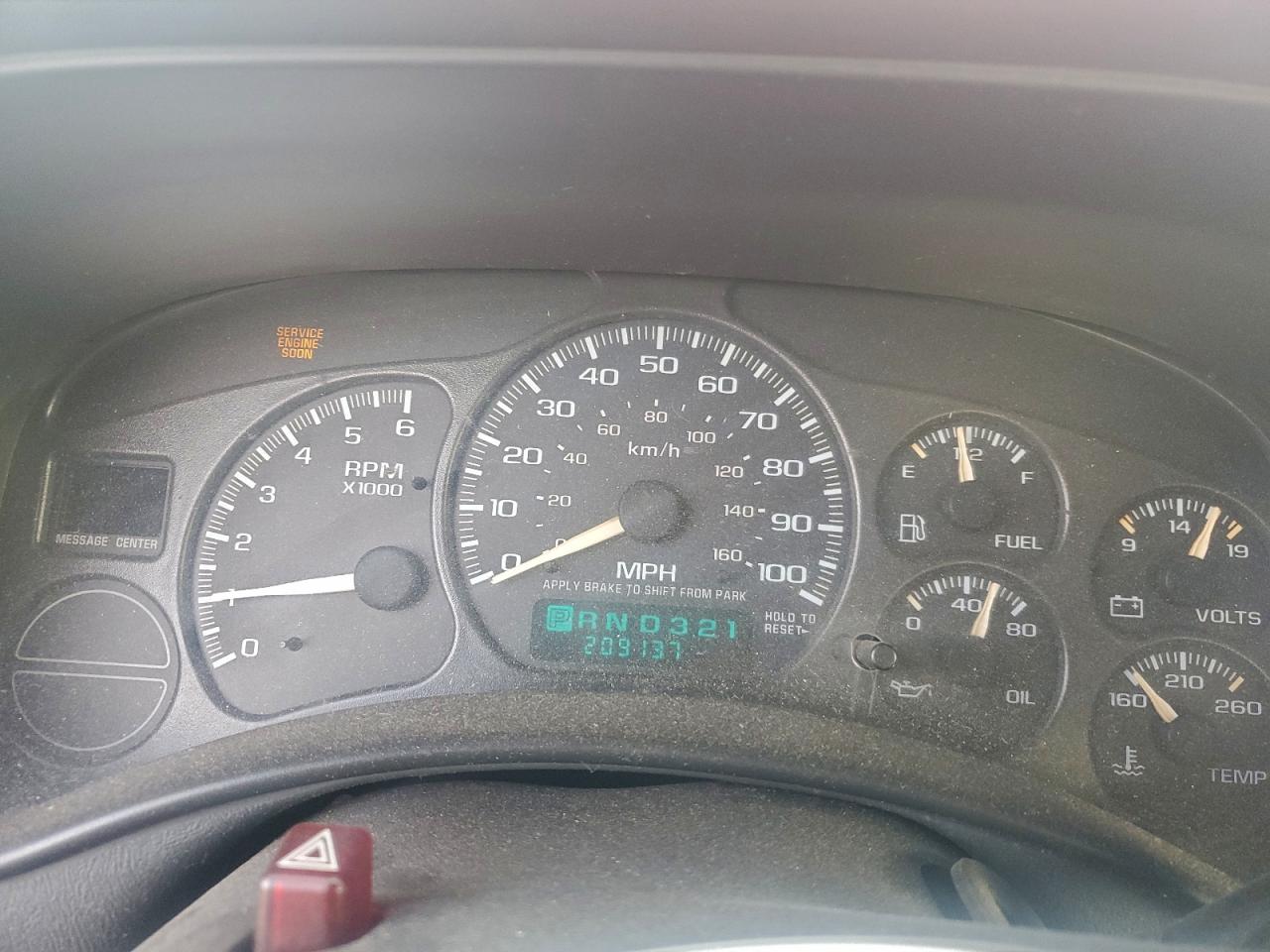 2002 CHEVROLET SILVERADO C1500 photo 9