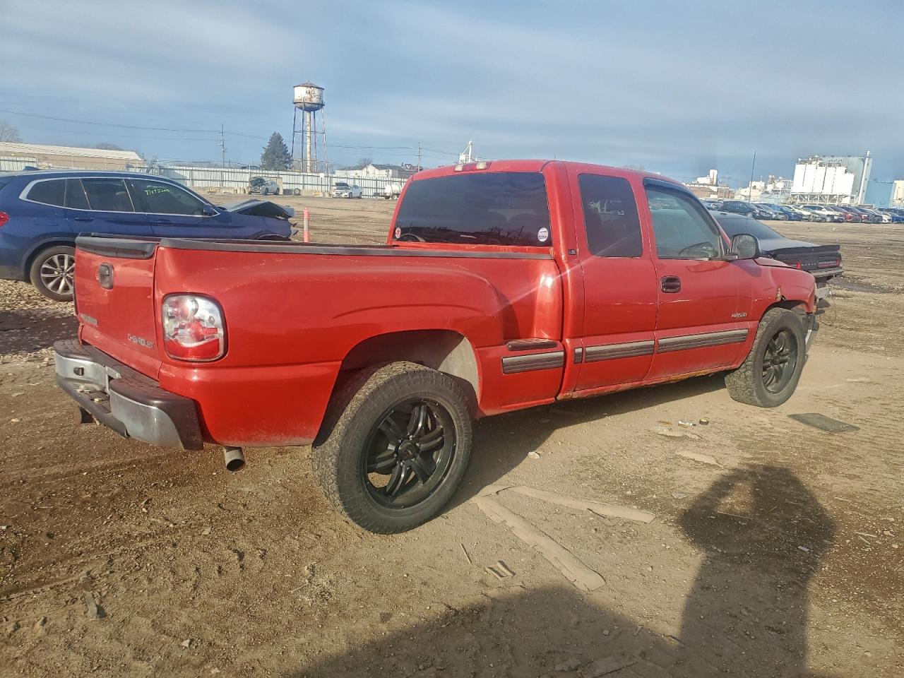 2002 CHEVROLET SILVERADO C1500 photo 3