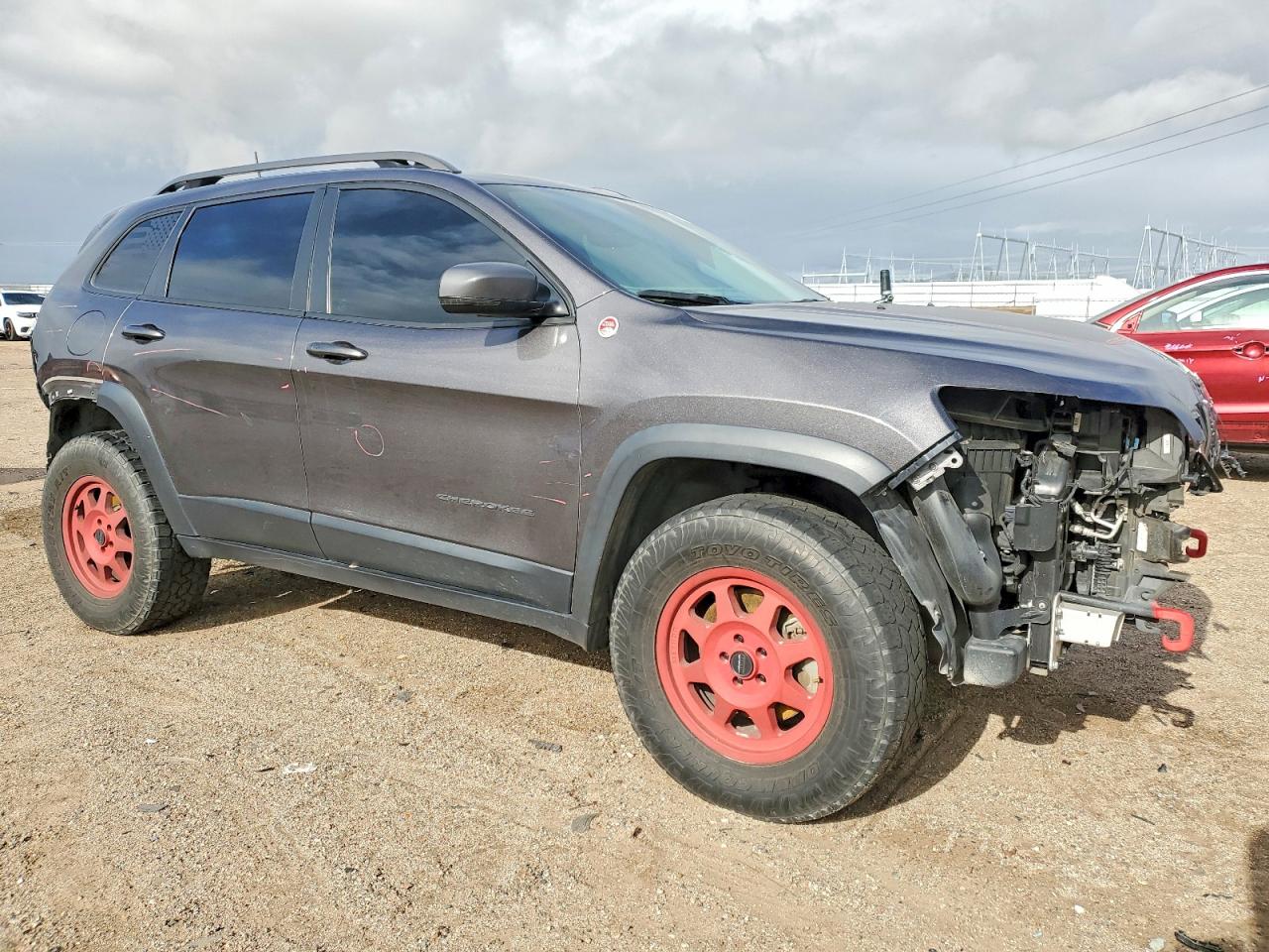 2019 JEEP CHEROKEE TRAILHAWK photo 4