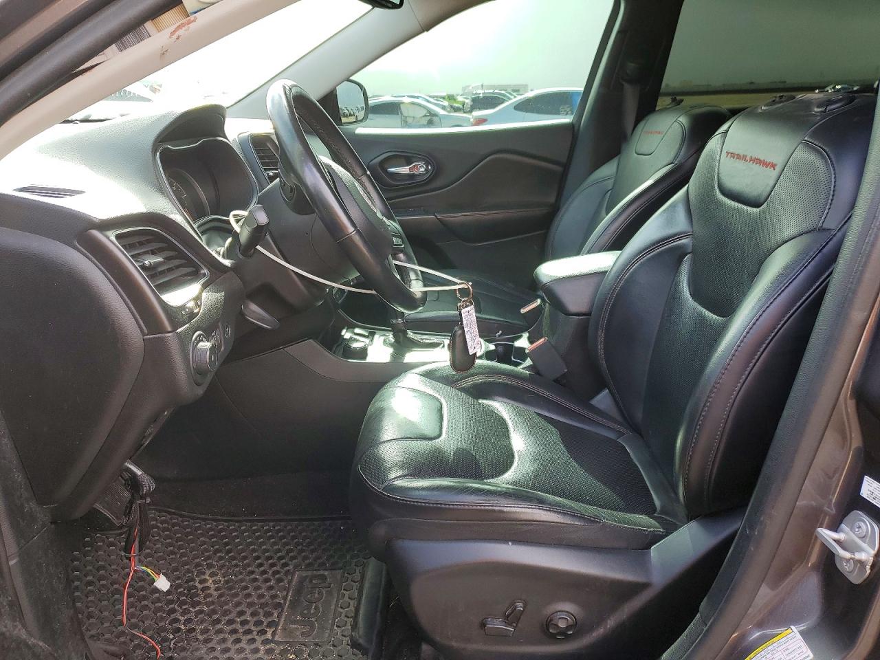 2019 JEEP CHEROKEE TRAILHAWK photo 7