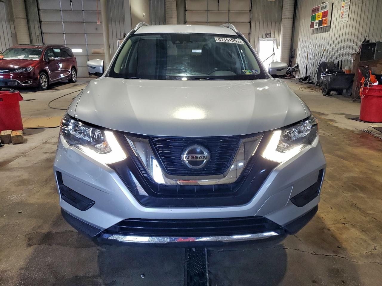 2019 NISSAN ROGUE S photo 5