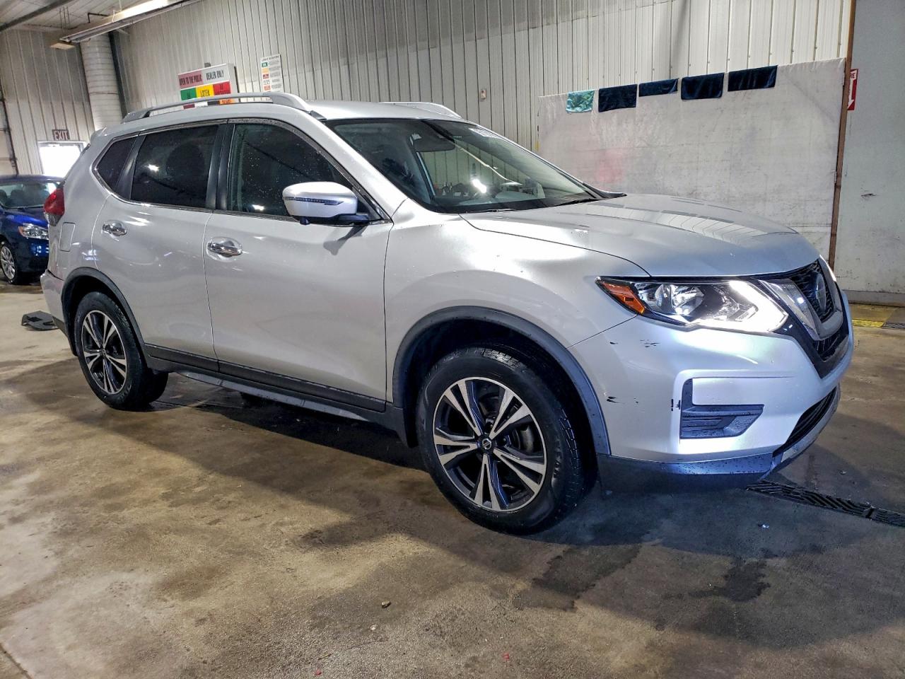 2019 NISSAN ROGUE S photo 4