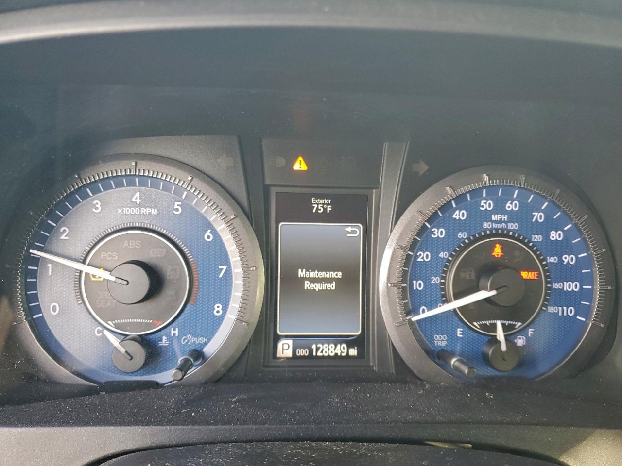 2015 TOYOTA SIENNA XLE photo 9