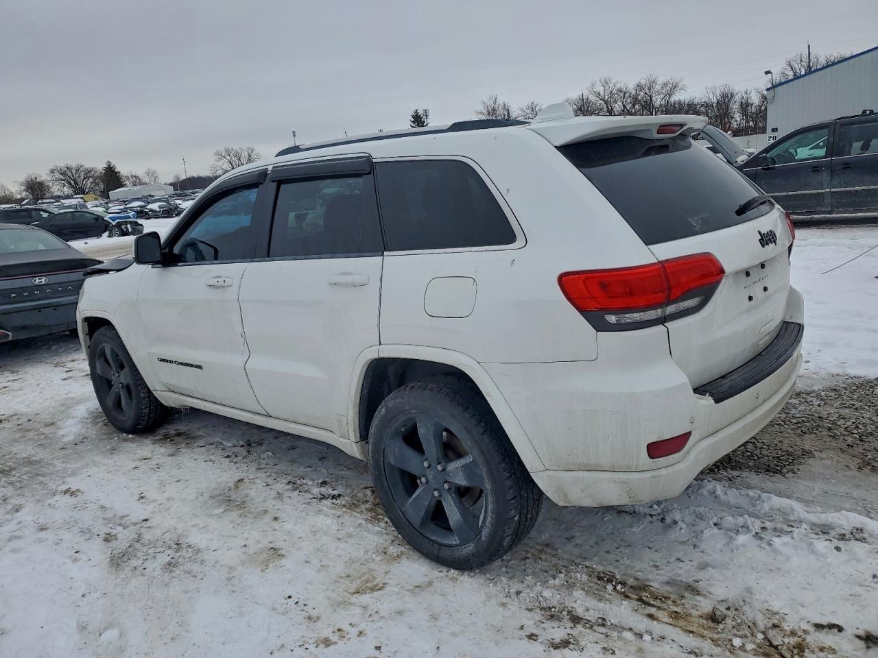 2015 JEEP GRAND CHEROKEE LAREDO photo 3